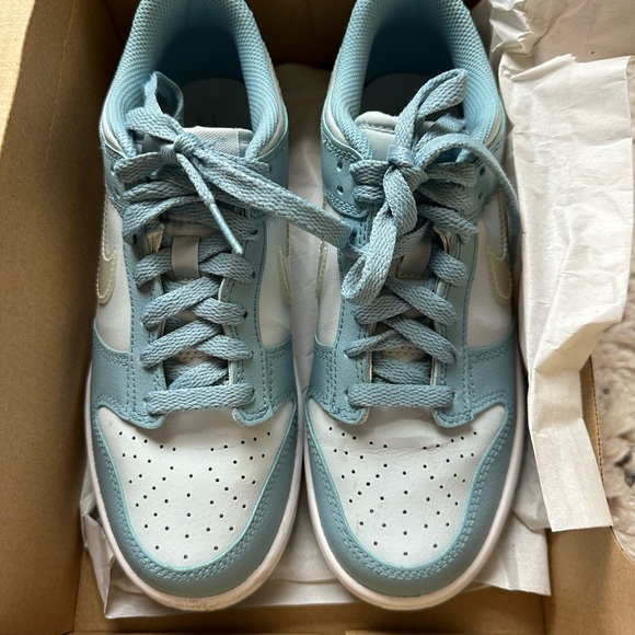 2022 Dunk Low GS 'Aura Clear' - Picture 4 of 4